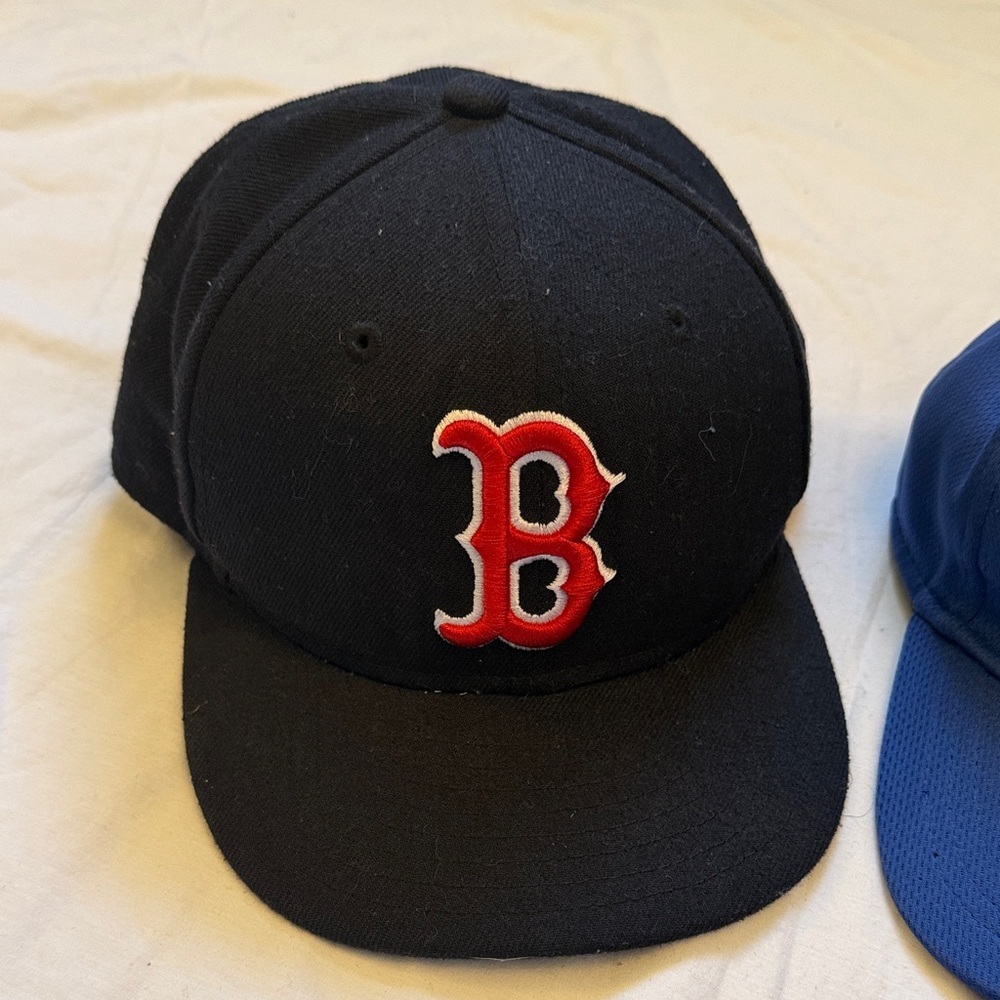 Lot of 4 boys Sports Team Logo Caps mlb baseball - Picture 2 of 9